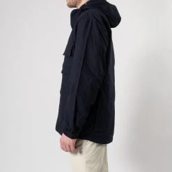 Universal Works AERO WAX COTTON STAYOUT JACKET NAVY -jupiter shop AERO WAX COTTON STAYOUT JACKET NAVY JACKA UNIVERSAL WORKS Jupiter Kungsgatan Norrlandsgatan Stockholm 9