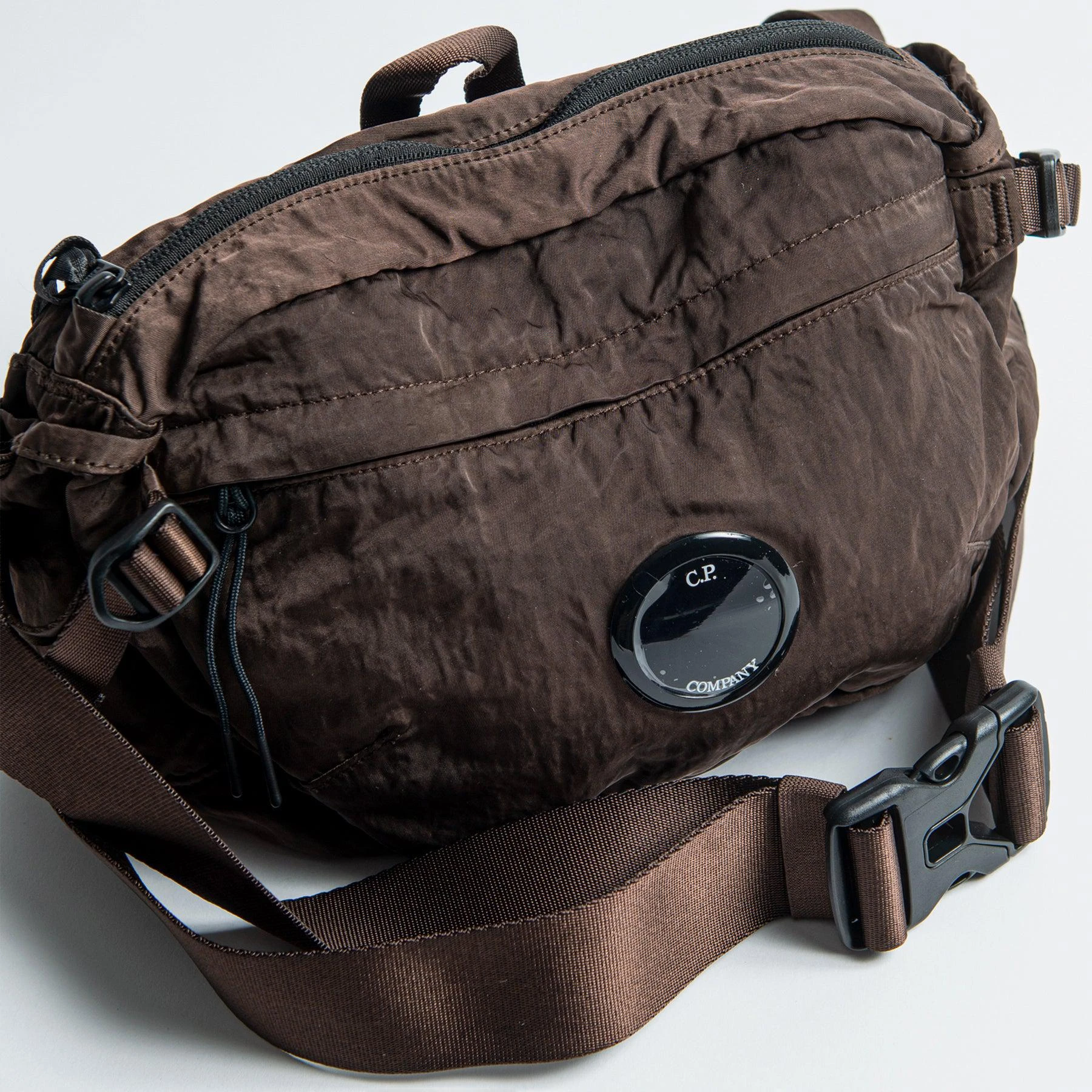 C.P. Company GARMENT DYED POLY-BAG BROWN 3 C.P. Company GARMENT DYED POLY-BAG BROWN - Bild 2