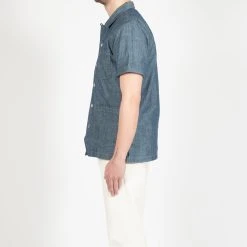 Universal Works CHAMBRAY SUMMER OVERSHIRT INDIGO -jupiter shop CHAMBRAY SUMMER OVERSHIRT INDIGO HYBRIDSKJORTA UNIVERSAL WORKS Jupiter Kungsgatan Norrlandsgatan Stockholm 4
