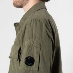 C.P. Company COTTON FIELD JACKET BURNT OLIVE -jupiter shop COTTON FIELD JACKET BURNT OLIVE JACKA CP COMPANY Jupiter Kungsgatan Norrlandsgatan Stockholm 4