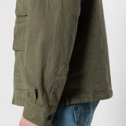 C.P. Company COTTON FIELD JACKET BURNT OLIVE -jupiter shop COTTON FIELD JACKET BURNT OLIVE JACKA CP COMPANY Jupiter Kungsgatan Norrlandsgatan Stockholm 5