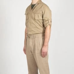 Lardini COTTON SAFARI SHIRT KHAKI -jupiter shop COTTON SAFARI SHIRT KHAKI SKJORTA LARDINI Jupiter Kungsgatan Norrlandsgatan Stockholm 3