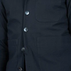 JUPITER X CAVALIERE COTTON SEERSUCKER OVERSHIRT NAVY -jupiter shop COTTON SEERSUCKER OVERSHIRT NAVY HYBRIDSKJORTA JUPITER X CAVALIERE Jupiter Kungsgatan Norrlandsgatan Stockholm 6