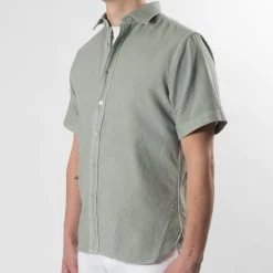 XACUS COTTON SHORT SLEEVE SHIRT GREEN 13 XACUS COTTON SHORT SLEEVE SHIRT GREEN -jupiter shop COTTON SHORT SLEEVE SHIRT GREEN SKJORTA XACUS Jupiter Kungsgatan Norrlandsgatan Stockholm 3