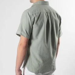 XACUS COTTON SHORT SLEEVE SHIRT GREEN 16 XACUS COTTON SHORT SLEEVE SHIRT GREEN -jupiter shop COTTON SHORT SLEEVE SHIRT GREEN SKJORTA XACUS Jupiter Kungsgatan Norrlandsgatan Stockholm 6