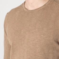 Framsida -jupiter shop COTTON WASHED CREWNECK KHAKI TROJA ADVERB Jupiter Kungsgatan Norrlandsgatan Stockholm 2