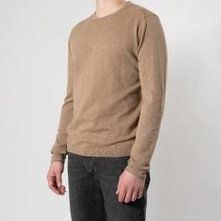 ADVERB COTTON WASHED CREWNECK KHAKI -jupiter shop COTTON WASHED CREWNECK KHAKI TROJA ADVERB Jupiter Kungsgatan Norrlandsgatan Stockholm 3