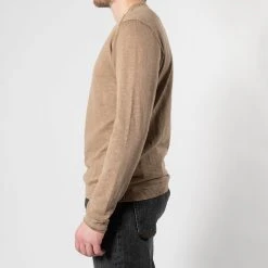 ADVERB COTTON WASHED CREWNECK KHAKI -jupiter shop COTTON WASHED CREWNECK KHAKI TROJA ADVERB Jupiter Kungsgatan Norrlandsgatan Stockholm 5