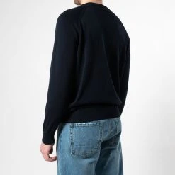 Filippo De Laurentiis CREWNECK RAGLAN SWEATER NAVY -jupiter shop CREWNECK RAGLAN SWEATER NAVY TROJA FILIPPO DE LAURENTIIS Jupiter Kungsgatan Norrlandsgatan Stockholm 5