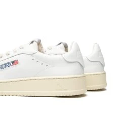 AUTRY DALLAS LOW LEATHER SNEAKER WHITE 8 AUTRY DALLAS LOW LEATHER SNEAKER WHITE -jupiter shop DALLAS LOW LEATHER SNEAKER WHITE SKO AUTRY Jupiter Kungsgatan Norrlandsgatan Stockholm 3 scaled