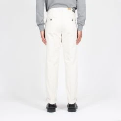 Tela Genova DAMASCO DOUBLE PLEAT TROUSER OFF WHITE 16 Tela Genova DAMASCO DOUBLE PLEAT TROUSER OFF WHITE -jupiter shop DAMASCO DOUBLE PLEAT TROUSER OFF WHITE BYXA TELA GENOVA Jupiter Kungsgatan Norrlandsgatan Stockholm 7