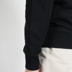 C.P. Company HOODED SWEATER DIAGONAL FLEECE BLACK -jupiter shop HOODED SWEATER DIAGONAL FLEECE BLACK TROJA CP COMPANY Jupiter Kungsgatan Norrlandsgatan Stockholm 6