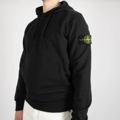 Stone Island HOODED SWEATSHIRT BLACK -jupiter shop HOODED SWEATSHIRT BLACK TROJA STONE ISLAND Jupiter Kungsgatan Norrlandsgatan Stockholm 2