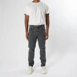 Jeanerica TM005 TAPERED JEANS SOFT GREY -jupiter shop JUPITERSTOCKHOLMKLADERHERRMODE 187