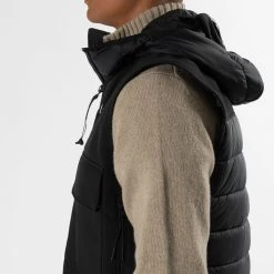 C.P. Company GARMENT DYED GOGGLE VEST BLACK 14 C.P. Company GARMENT DYED GOGGLE VEST BLACK -jupiter shop JUPITERSTOCKHOLMKLADERHERRMODE 41 0727095a 23b1 4073 b99b cd27aec2f57c