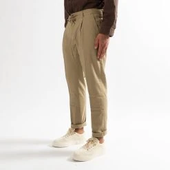 ADVERB DRAWSTRING COTTON LINEN PANTS KHAKI -jupiter shop JupiterKladerNorrlandsgatanKungsgatanStockholm 175 cddb5886 8260 4df9 9a53 806d8ef5d2ef