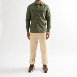 Tela Genova GRETO COTTON OVERSHIRT GREEN -jupiter shop JupiterKladerNorrlandsgatanKungsgatanStockholm 176 de577319 0cfa 4e5c 8db9 19bdf9f0c611