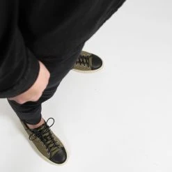 Buttero LIMITED EDITION CANVAS SNEAKER ARMY GREEN -jupiter shop LIMITED EDITION CANVAS SNEAKER ARMY GREEN SKO BUTTERO Jupiter Kungsgatan Norrlandsgatan Stockholm 5