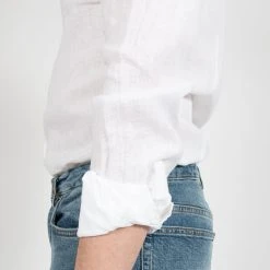 XACUS LINEN TINTO CAPO "OLD" SHIRT WHITE -jupiter shop LINEN TINTO CAPO OLD SHIRT WHITE SKJORTA XACUS Jupiter Kungsgatan Norrlandsgatan Stockholm 5