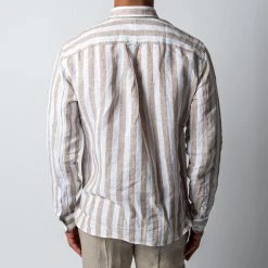 XACUS BLOCK STRIPE LINEN SHIRT KHAKI -jupiter shop LINNESKJORTAXACUS 5 f328c23f 9756 4d27 b419 6c09e213c59f