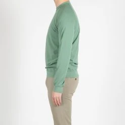 Filippo De Laurentiis LUXURY PIQUE CREWNECK SWEATER GREEN 16 Filippo De Laurentiis LUXURY PIQUE CREWNECK SWEATER GREEN -jupiter shop LUXURY PIQUE CREWNECK SWEATER GREEN TROJA FILIPPO DE LAURENTIIS Jupiter Kungsgatan Norrlandsgatan Stockholm 6