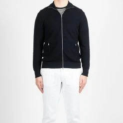 G.R.P LUXURY SPOTKNIT COTTON ZIP SWEATER NAVY -jupiter shop LUXURY SPOTKNIT COTTON ZIP SWEATER NAVY TROJA GRP Jupiter Kungsgatan Norrlandsgatan Stockholm 3