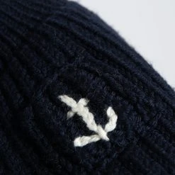 G.R.P LUXURY WOOL BEANIE WITH ANCHOR NAVY -jupiter shop LUXURY WOOL BEANIE WITH ANCHOR NAVY MOSSA GRP Jupiter Kungsgatan Norrlandsgatan Stockholm 3