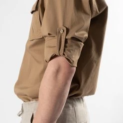 Lardini MAN SHIRT DARK BEIGE -jupiter shop MAN SHIRT DARK BEIGE HYBRIDSKJORTA LARDINI Jupiter Kungsgatan Norrlandsgatan Stockholm 5