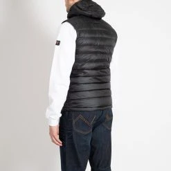 Paul&Shark MEN'S DOWN WAISTCOAT C.W. DOWN BLACK 13 Paul&Shark MEN'S DOWN WAISTCOAT C.W. DOWN BLACK -jupiter shop MENS DOWN WAISTCOAT CW DOWN BLACK VAST PAUL SHARK Jupiter Kungsgatan Norrlandsgatan Stockholm 5