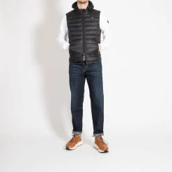 Paul&Shark MEN'S DOWN WAISTCOAT C.W. DOWN BLACK 15 Paul&Shark MEN'S DOWN WAISTCOAT C.W. DOWN BLACK -jupiter shop MENS DOWN WAISTCOAT CW DOWN BLACK VAST PAUL SHARK Jupiter Kungsgatan Norrlandsgatan Stockholm 7