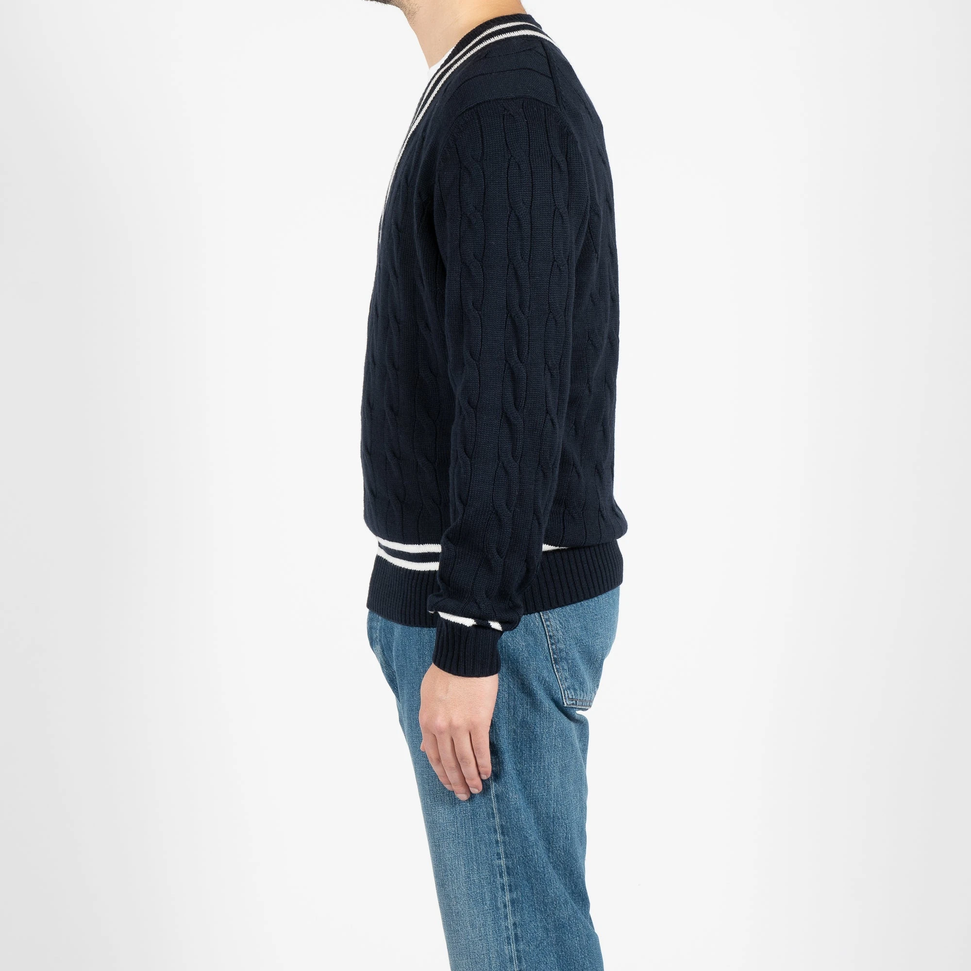 Alan Paine MERINO CRICKET CABLE V-NECK NAVY / ECRU 6 Alan Paine MERINO CRICKET CABLE V-NECK NAVY / ECRU - Bild 4