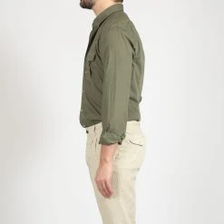 XACUS POPLIN SHIRT WITH BREAST POCKETS GREEN -jupiter shop POPLIN SHIRT WITH BREAST POCKETS GREEN SKJORTA XACUS Jupiter Kungsgatan Norrlandsgatan Stockholm 4