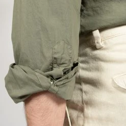 XACUS POPLIN SHIRT WITH BREAST POCKETS GREEN -jupiter shop POPLIN SHIRT WITH BREAST POCKETS GREEN SKJORTA XACUS Jupiter Kungsgatan Norrlandsgatan Stockholm 5