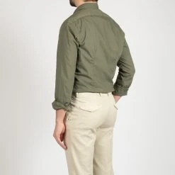 XACUS POPLIN SHIRT WITH BREAST POCKETS GREEN -jupiter shop POPLIN SHIRT WITH BREAST POCKETS GREEN SKJORTA XACUS Jupiter Kungsgatan Norrlandsgatan Stockholm 6