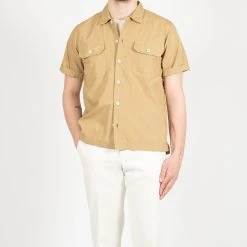Universal Works POPLIN UTILITY SS SHIRT SAND