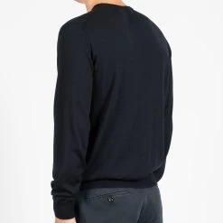 Filippo De Laurentiis ROYAL 120'S MERINO CREWNECK NAVY -jupiter shop ROYAL 120S MERINO CREWNECK NAVY TROJA FILIPPO DE LAURENTIIS Jupiter Kungsgatan Norrlandsgatan Stockholm 6