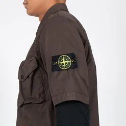 Stone Island SHORT SLEEVED OVERSHIRT BROWN -jupiter shop SHORT SLEEVED OVERSHIRT BROWN HYBRIDSKJORTA STONE ISLAND Jupiter Kungsgatan Norrlandsgatan Stockholm 4