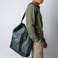 Stone Island BORSA BAG BOTTLE GREEN