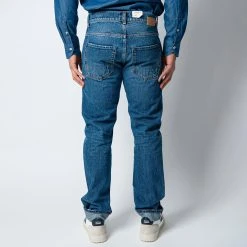 Tela Genova DAVIDE HIGH WAIST WASHED JEANS MID WASH -jupiter shop TELAGENOVAJEANS 5 64d38a6f 0841 4148 bcc9 e37ab3ed3a2b