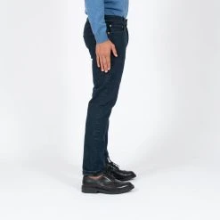 Jeanerica TM005 TAPERED JEANS BLUE BLACK -jupiter shop TM005 TAPERED JEANS BLUE BLACK JEANS JEANERICA Jupiter Kungsgatan Norrlandsgatan Stockholm 4