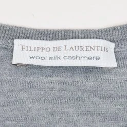 Filippo De Laurentiis WOOL CASHMERE SILK CREW NECK SWEATER 030 GREY -jupiter shop WOOL CASHMERE SILK CREW NECK SWEATER 030 GREY TROJA FILIPPO DE LAURENTIIS Jupiter Kungsgatan Norrlandsgatan Stockholm 5