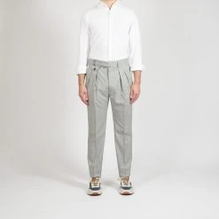 Lardini WOOL DOUBLE PLEAT TROUSERS GREY 15 Lardini WOOL DOUBLE PLEAT TROUSERS GREY -jupiter shop WOOL DOUBLE PLEAT TROUSERS GREY BYXA LARDINI Jupiter Kungsgatan Norrlandsgatan Stockholm 7